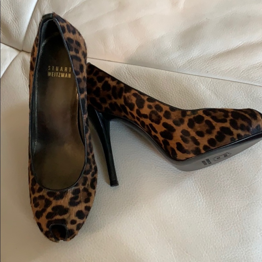 Stuart Weitzman peep toe leopard pumps NWOT